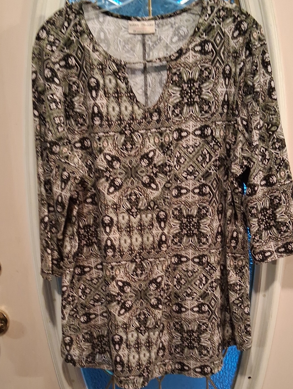 Bobbie Brooks Olive Green and Black Printed Tunic